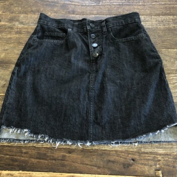 GAP Black Denim Mini Skirt - Picture 2 of 8